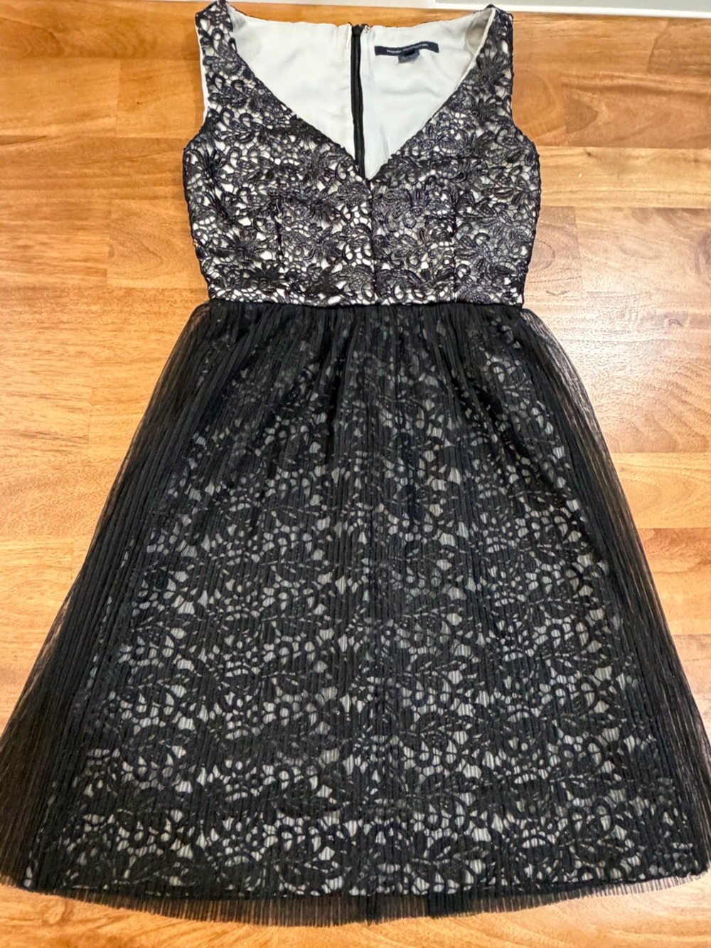 French Connection Black and Cream Lace and Pleated Chiffon Dress Size 2